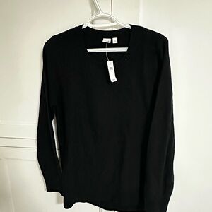 GAP Black Crew Neck Sweater Lightweight Knit
